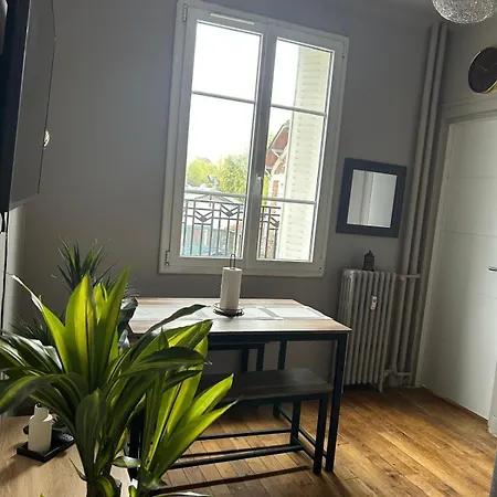 Pres De Paris